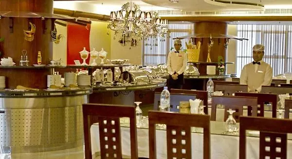 ***  فندق رينيو دبي الإمارات العربية المتحدة