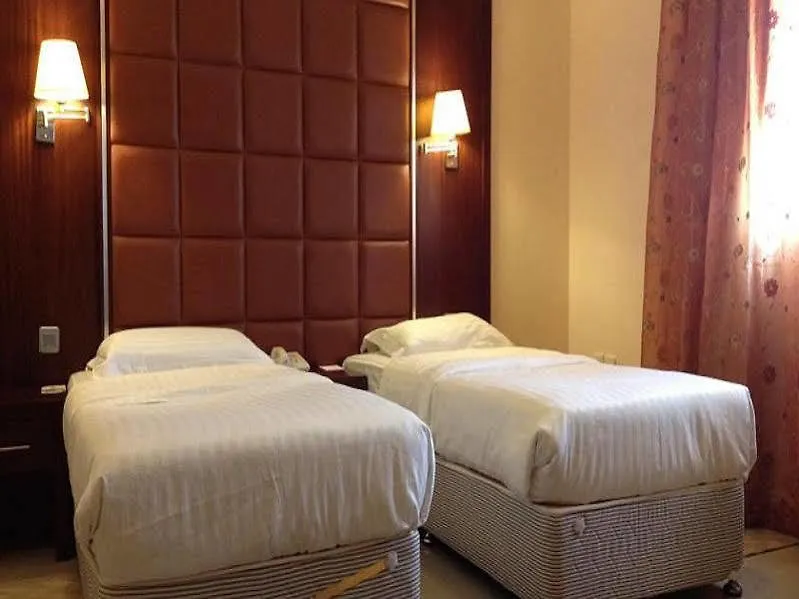 فندق رينيو دبي 3*,  الإمارات العربية المتحدة